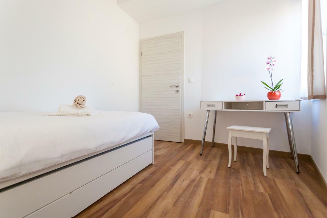 Apartments Kudec By El-Pi Tours Malinska Zewnętrze zdjęcie